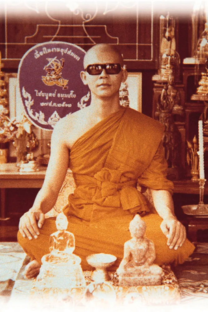 Ordination of Luang Por Dhammajayo Dedicating His Life to Buddhism